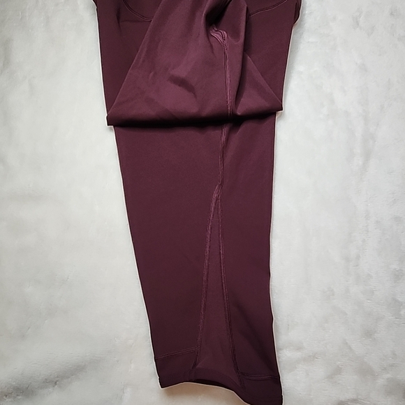 Lululemon athketica Train Times Crop 17" Leggings Burgundy - Picture 4 of 9
